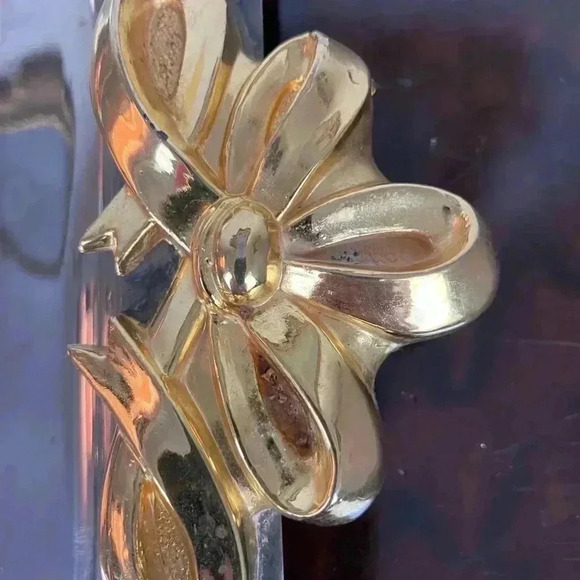 VTG Stainless Steel Tray With Gold Bows Kitschy Holiday Grannycore 12.5in x 8in - Picture 3 of 5